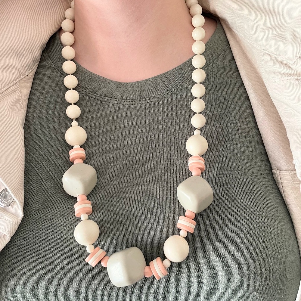 Vintage 80s Necklace Chunky Beads 1980s Peach Pink Gray Bead Retro